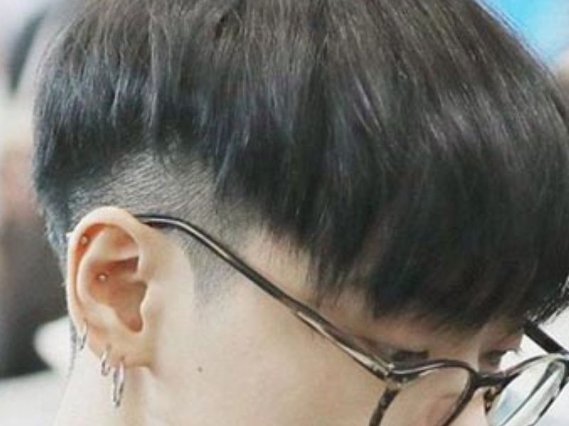 Undercut tóc học sinh